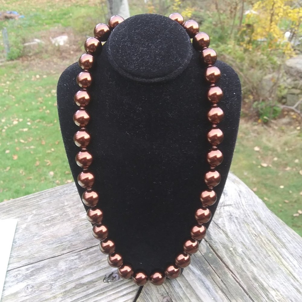 brown faux pearl knotted necklace fishhook clasp with filigree detail classic - Picture 4 of 16